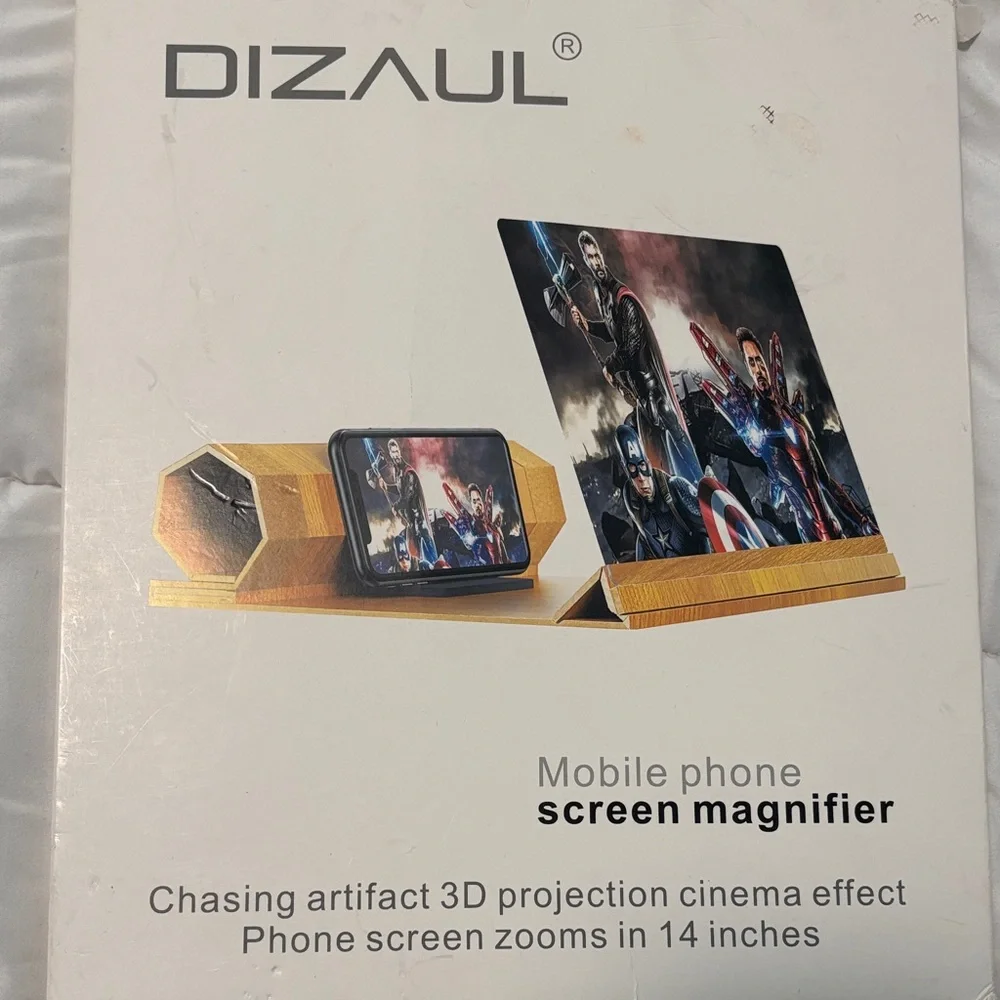Wooden Mobile Phone Screen Magnifier